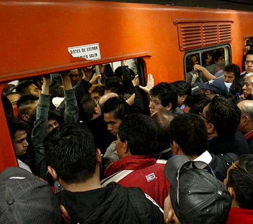 Metro Lleno - Nunca fui a esa entrevista de trabajo.